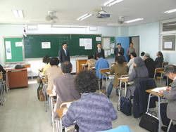 스님, 수녀 등 500여명 응시