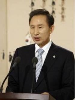 이 대통령 “30개월 이상 쇠고기 식탁 못 오를 것”