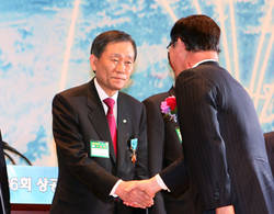 동화약품 조창수 사장 석탑산업훈장 수훈