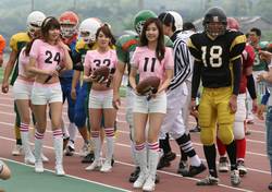 신신제약 후원 행사에 소녀시대 깜짝 출연