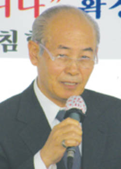 <월례학술>흰머리는 검어지고 앞머리 불모지에서 작은털이 수없이 솟아나고 있다