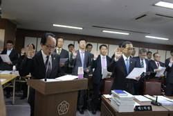 "성심 성의껏 국감에 임하겠습니다"