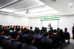 “고객과 함께 성장하는 World-class Laboratories”