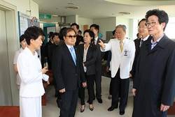 보건복지위 위원 일산병원 보호자 없는 병동 찾아
