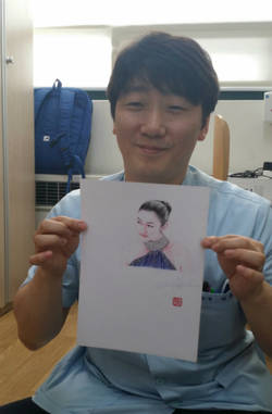 볼펜으로 특별한 그림이 탄생된다 …"재능기부도 꿈"