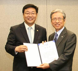 병협, 서비스산업 발전 공로 경제부총리 표창