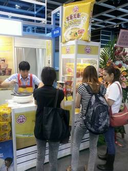 ‘국내 시장 포화’ 해외진출로 돌파구 모색