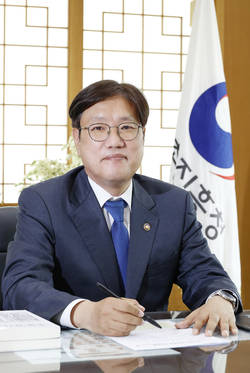 "농식품 산업발전을 이끌 실질적 성과 이룰 것"