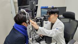 봄만 되면 눈 가려움 '비상'… 알레르기성 결막염 급증