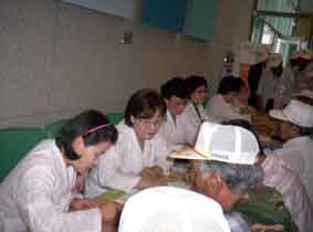 포천지회 서금요법 시술봉사 모습.