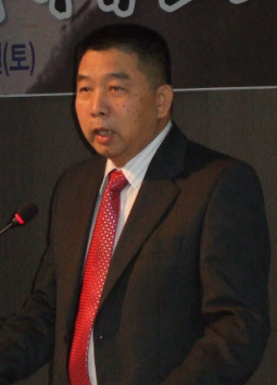 왕청 박사