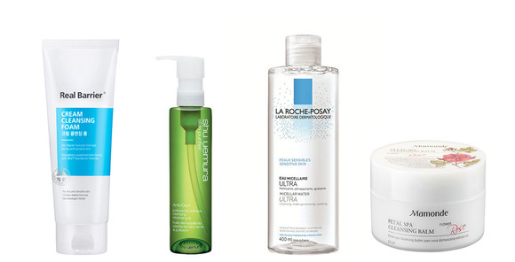 왼쪽부터 리얼베리어 크림 클렌징 폼, 슈에무라 안티폴루션 클렌징 오일, 라로슈포제 미셀라 클렌징워터 울트라 센시티브, 마몽드 페탈 스파 클렌징밤.