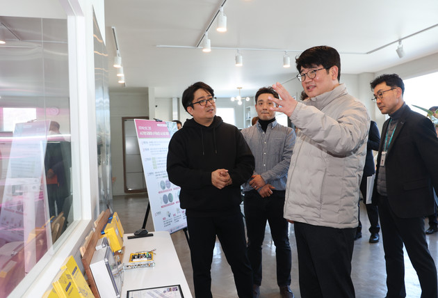 권재한 청장, 강원 춘천 기술사업화 현장 방문 - 뉴스 썸네일 이미지