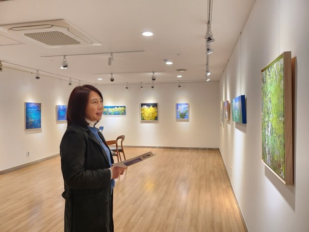 머물다 이미지