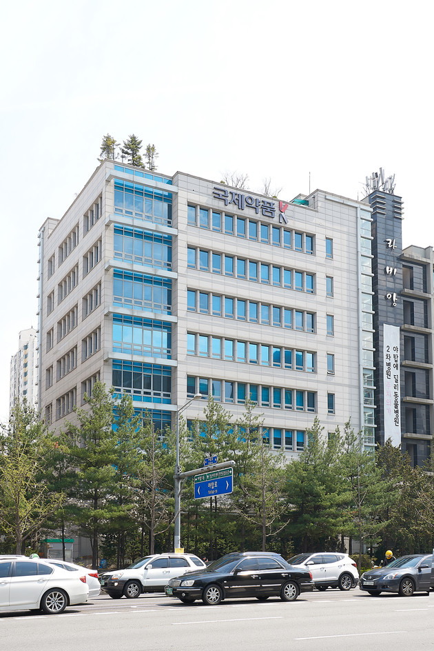 국제약품, 3제 복합 녹내장 치료제 임상 3상 본격 착수