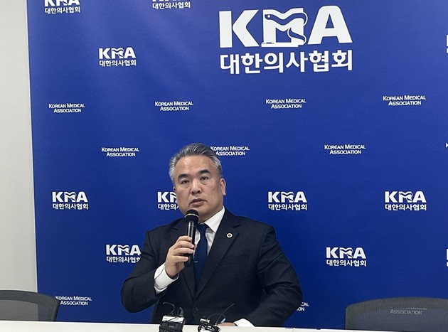 의협, '총파업·장외집회' 카드 꺼냈지만… 결정은 보정심 이후