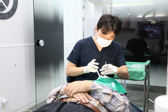 컴퓨터 분석 임플란트 활용, 수술 환경 달라졌다