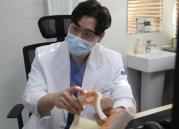 무심코 넘긴 '어깨 통증' 타이밍 놓치면 수술까지