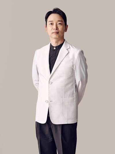 시력교정 후 안구건조증 걱정... 스마일라식 회복 좌우하는 요소 확인해야 