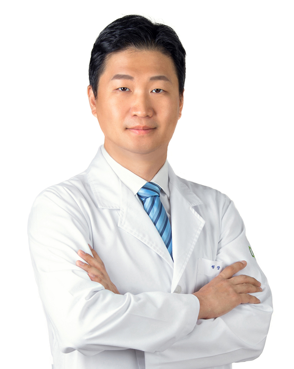 "여름에 심으면 덧난다?" 모발이식 둘러싼 오해와 진실