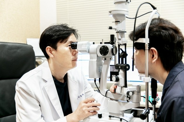스마일라식, 회복 빠르지만...  "수술 전 정밀 검진과 사후 관리가 중요해"