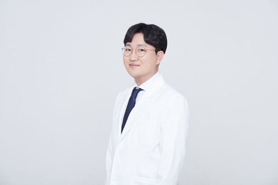 휴가 전 자연스러운 얼굴선 위한 '실리프팅' 포인트