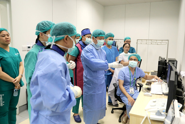 일산백병원 구해원 교수팀, 라오스에서 뇌혈관조영술 시행
