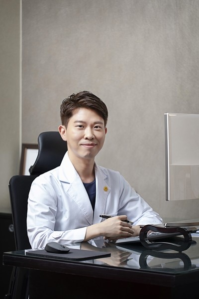 기미·잡티 등 가을철 색소 치료, 정확한 진단 우선