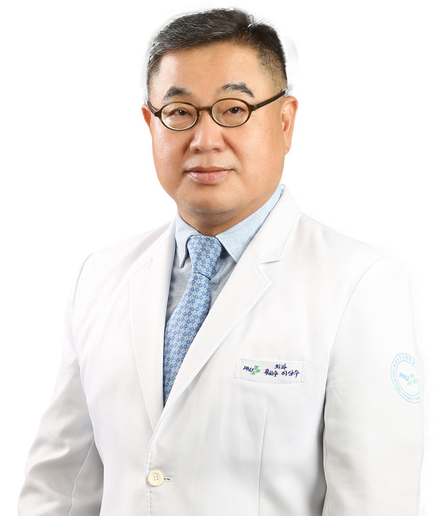 양산부산대병원 이상수 교수, 혈관 치료 신기술 국제학회 발표·공로상 수상