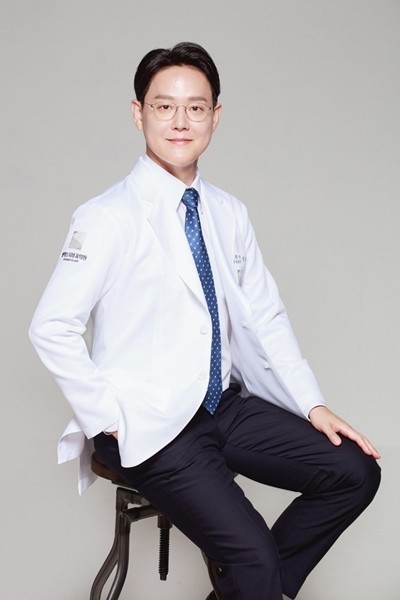 부산 셀렉트피부과, 인체 유래 ECM 부스터 '쥬브아셀' 신규 도입
